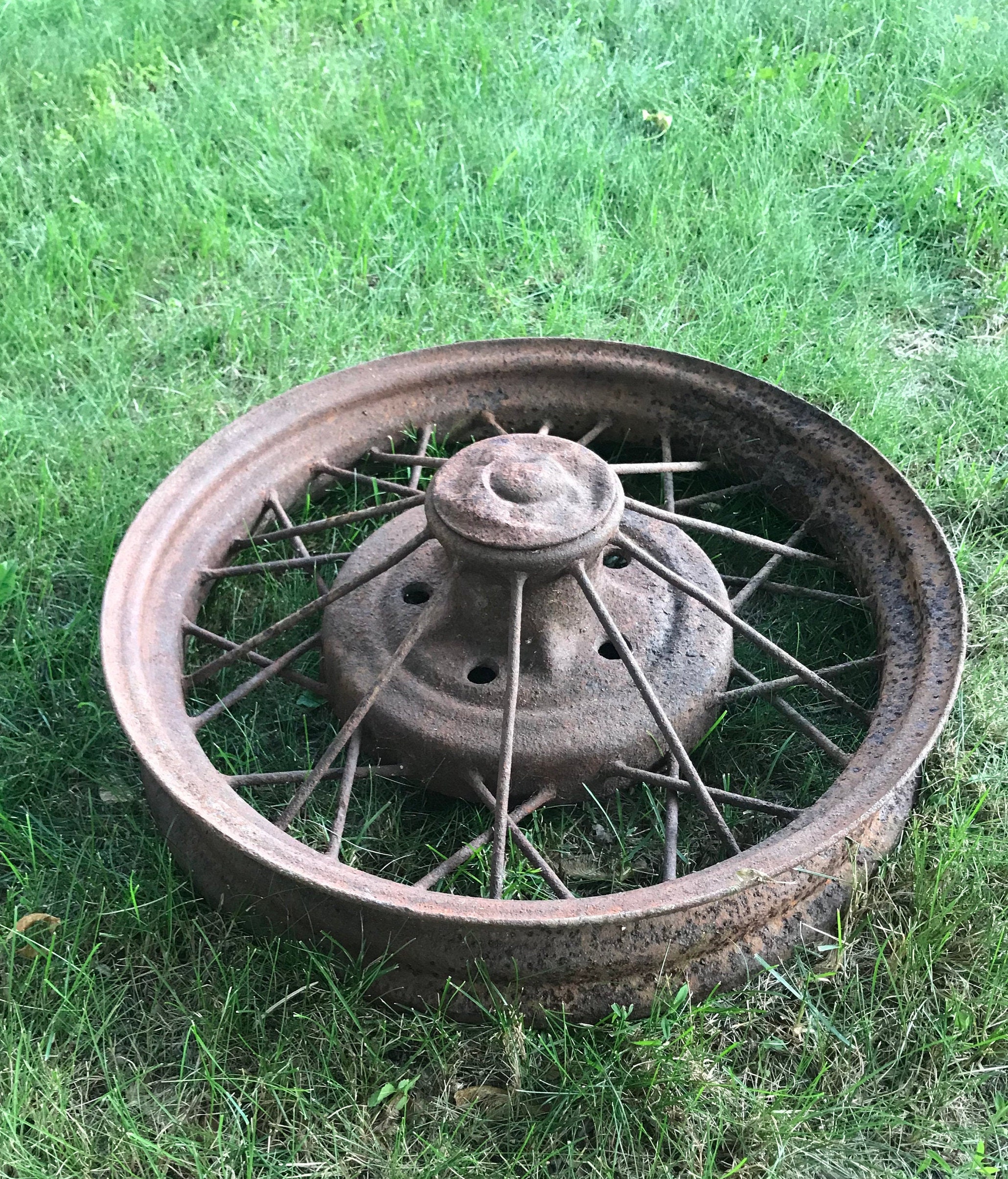 Antique Rusty Metal Spoke Wheel Primitive Farmhouse Yard Art | Etsy