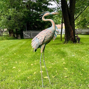 Aged Metal Blue Heron Crane Bird Crane Statue Outdoor Garden Stake Yard Art Lawn Decor FG46
