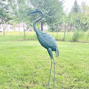 Aged Metal Blue Heron Bird Statue Outdoor Garden Stake Yard Art Lawn Decor EM34
