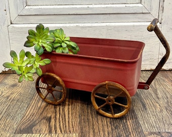 Antique Rustic Red Wagon for Decor Farmhouse Garden Porch Yard Art Planter DX98