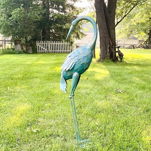 Aged Metal Blue Heron Bird Statue Outdoor Garden Stake Yard Art Lawn Decor FG87