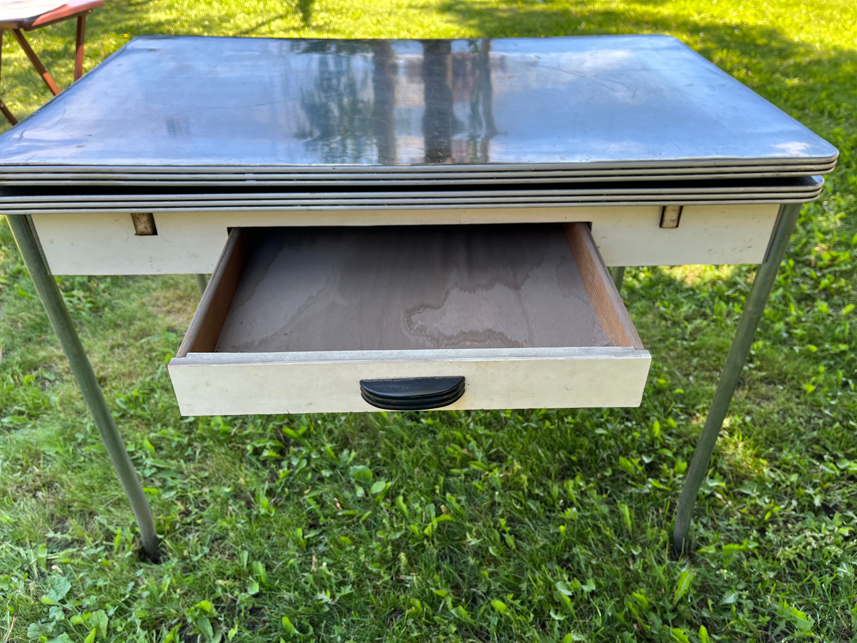 Enamel kitchen online table for sale