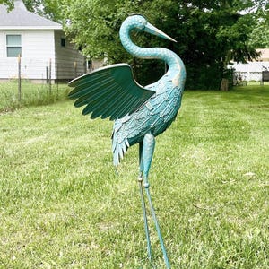Heron Crane Statue Outdoor Bird Sculpture w/ Wings Garden Art Yard Lawn Decorations FF17