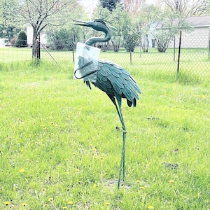 Aged Metal Blue Heron Bird Crane Statue Outdoor Garden Stake Yard Art Lawn Decor FA36