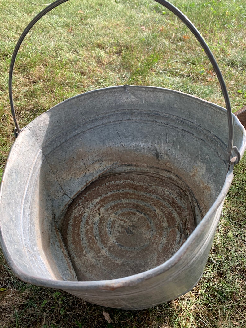 Antique Galvanized Metal Bucket Planter Outdoor Planter Etsy