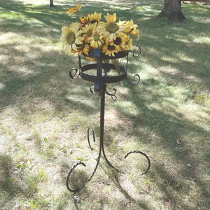 Antique Iron Plant Stand, Tall Metal Outdoor Plant Stand, Indoor, Outdoor, 33&quot;, Metal Fern Stand, Iron Porch Planter EG83