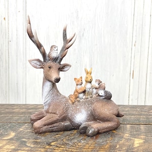 Rustic Deer Statue Figurine with Forest Animals, Woodland Tabletop Mantle Decor EZ50