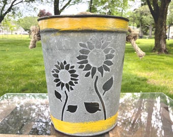 Vintage Metal Sunflower Decor Sap Bucket Lantern Outdoor Pail Planter Garden Yard Art Home EB51