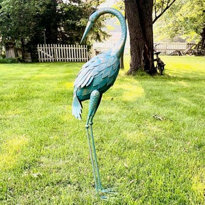 Aged Metal Blue Heron Bird Statue Outdoor Garden Stake Yard Art Lawn Decor FG87