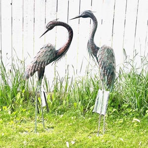 Set Aged Metal Blue Heron Bird Statue Outdoor Garden Stake Yard Art Lawn Decor