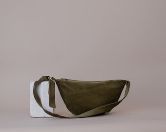 Half moon bag • Corduroy • olive green