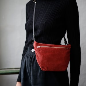 Belt bag • Cord • rust red •