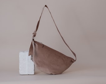 Crescent bag • corduroy • greige brown
