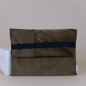 Laptoptasche • Cord • Patchwork • olivgrün •