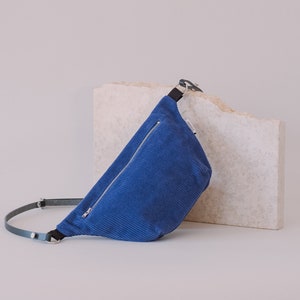 Fanny pack • Corduroy • Cobalt blue • Leather
