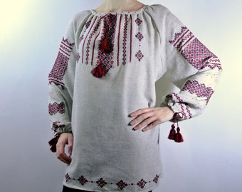 Beige linen vyshyvanka. Red and black ukrainian traditional embroidery. Handmade peasant blouse.