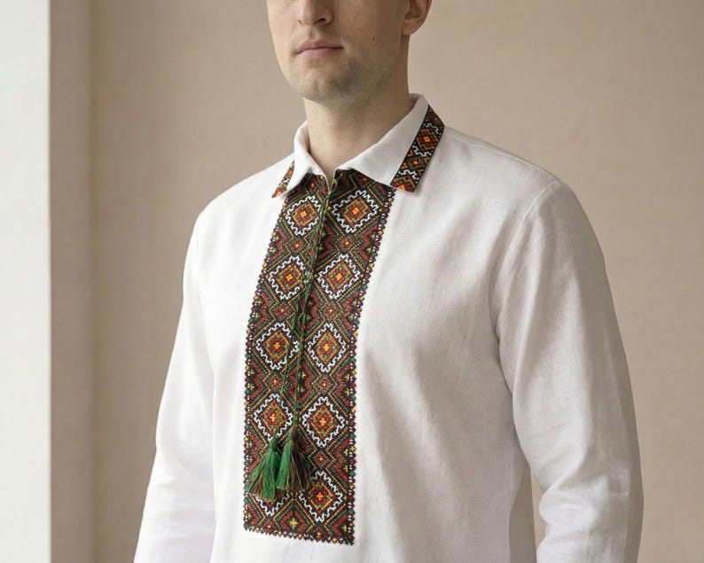Handgjord Hutsul Vyshyvanka kyrkskjorta herrbomull folkceremonidräkt ukrainsk religiös tjänstskjorta traditionell kyrklig fest bild 1