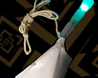 martialische Flowdart mit Capsule 2 light und geflochtener Baumwollleine - Rope Dart ACADEMY zertifiziertes LED Dartseil