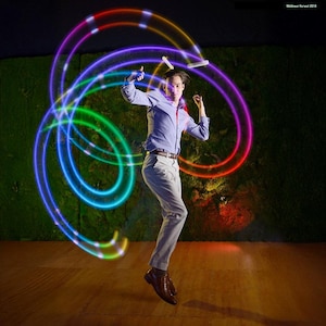 Crystal Poi Lite V2 - Bastão de LED luminoso aprovado pela Glowstringer
