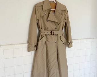 70s belted trenchcoat •large•