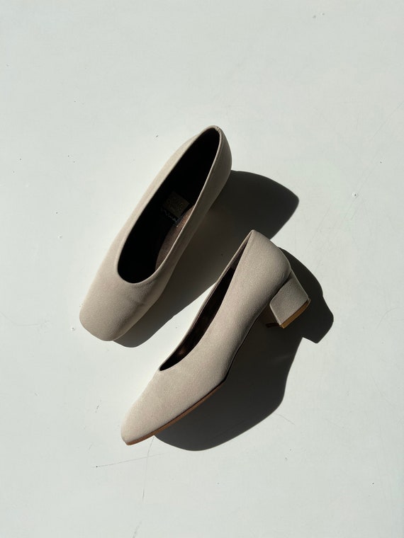 90s block heel slip on • 7• - image 1