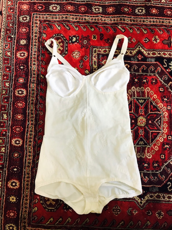 60s Shapewear Bodysuit - image 4