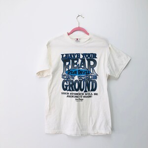 90er Jahre Sechs Flaggen Tshirt • magische Berg• mittel