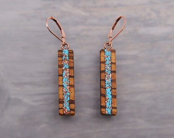 Boucles d’oreilles Turquoise Lever Back Drop avec bois et cuivre recyclé, Rose Gold Dangle