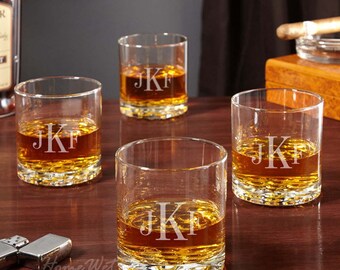 Men Whiskey Glass Set of 4 - Etched Whiskey Rocks Glass, Custom Bourbon Glass, Old Fashioned Whiskey Set, Best Man Gift Whiskey Glass -