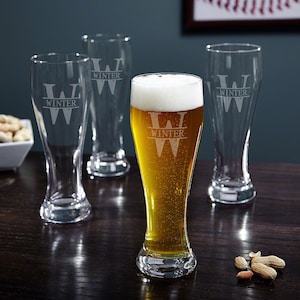 Personalized Pilsner Beer Glass - Custom Pilsner Glass, Beer Lover Gift For Groomsmen, Best Man, Wedding, Barware Gift
