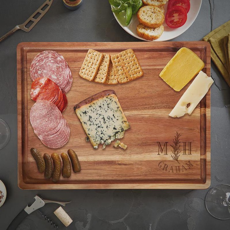 HomeWetBar Monogram Acacia Cutting Board - Thumbnail 4