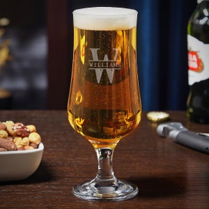 Crafty Beer Glass: Beyond the Ordinary Pint - Fusion of Artistry &  Functionality for Beer Lovers