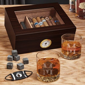 Personalized Humidor Gift Set - Cigars Humidor, Etched Whiskey Glasses, Handmade Wood Humidor Gift for Dad, Husband, Cigar Accessories