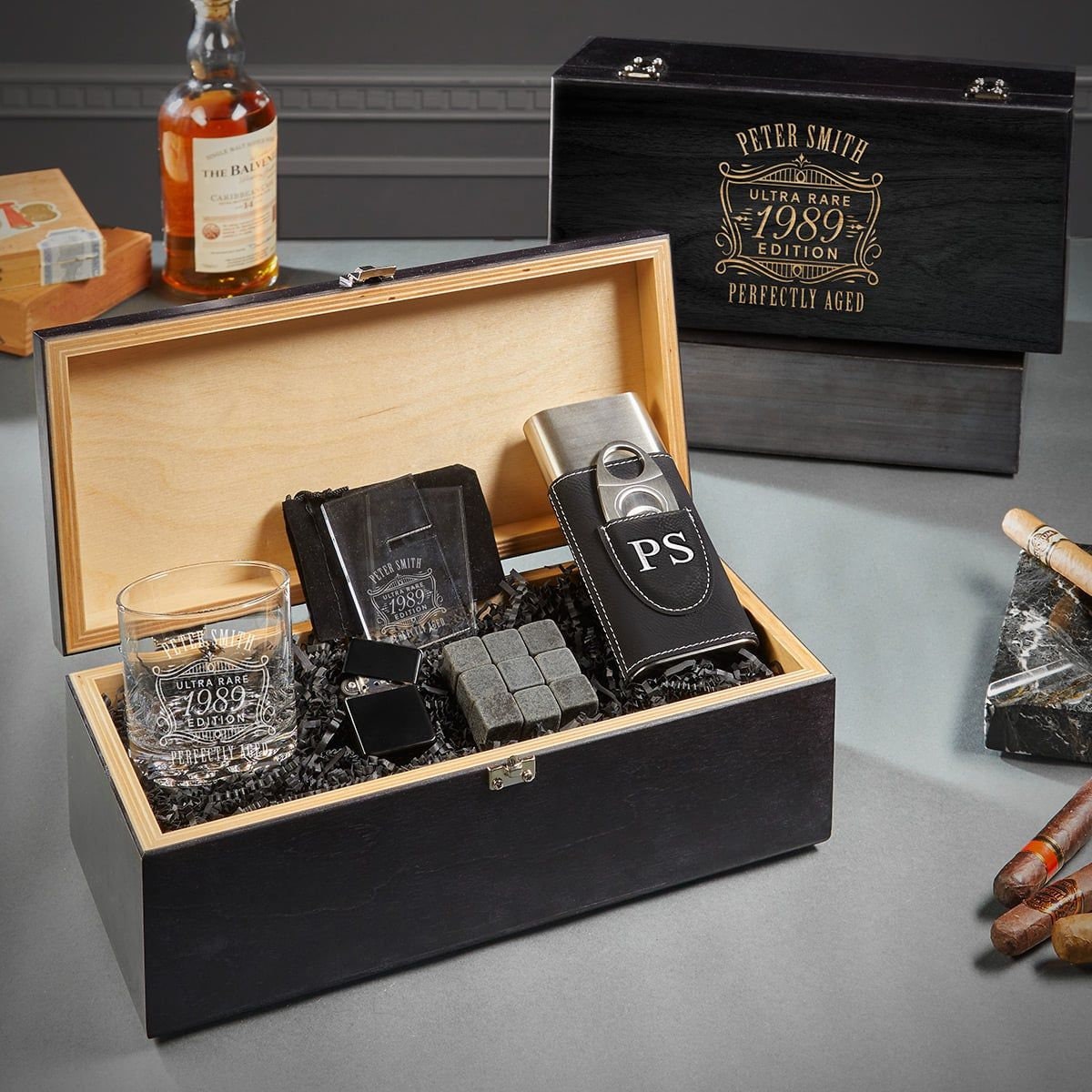 Custom Whiskey and Cigar Set - Cigars and Whiskey Custom Whiskey and Cigar Set - Cigars and Whiskey
