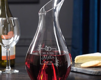 Carafe à vin gravée - Carafe à vin personnalisée, aérateur de vin, cadeau de mariage personnalisé, cadeau de fête de mariage -