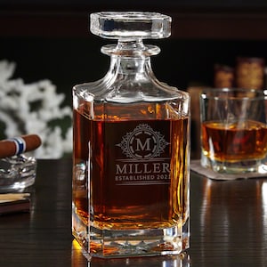 Custom Whiskey Decanter Set - Personalized Gift, Engraved Liquor Decanter, Whiskey Lover Gift, Custom Whiskey Decanter for Him