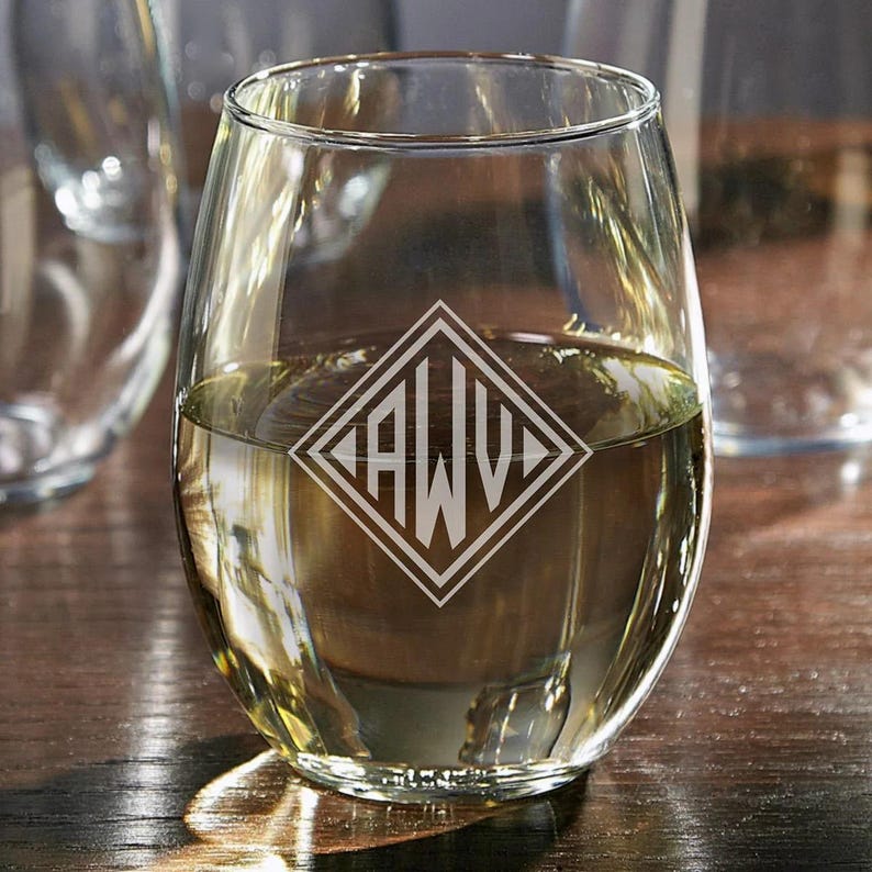 Copa de vino personalizada: copa de vino sin tallo grabada, regalo para despedida de soltera, regalo para amantes del vino, copas sin tallo personalizadas imagen 7