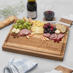 Tabla de cortar clásica de acacia con monograma - Tablas de cortar de madera maciza, tabla de cortar de carnicero grabada, tabla de cortar de madera maciza para charcutería
