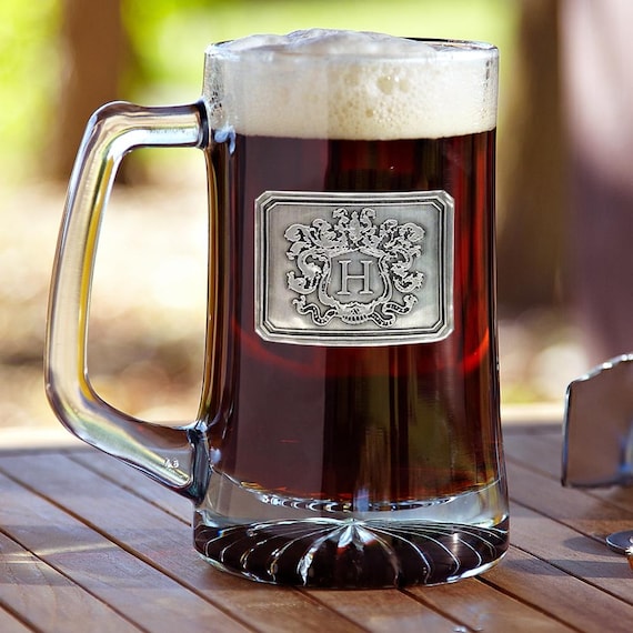 Personalized Beer Mug – 25 oz Pewter Crest, Groomsman Gift