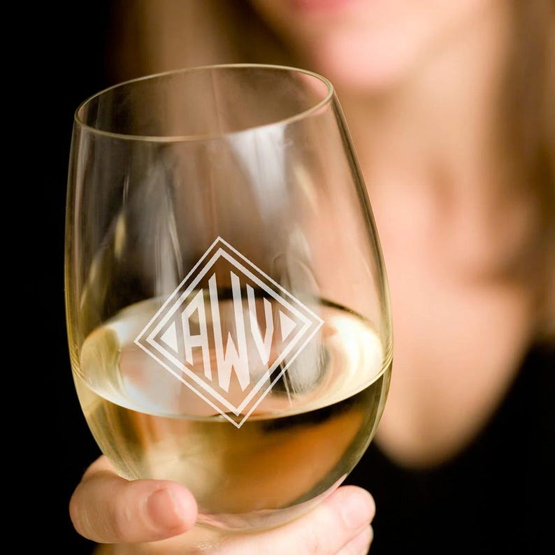 Copa de vino personalizada: copa de vino sin tallo grabada, regalo para despedida de soltera, regalo para amantes del vino, copas sin tallo personalizadas imagen 6