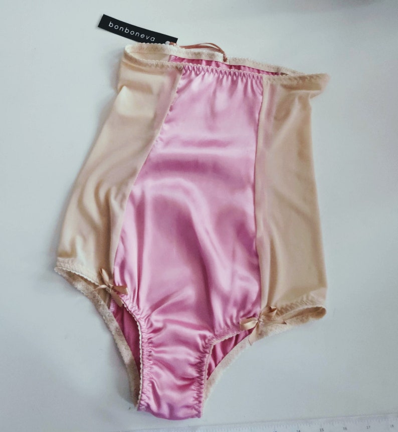 Vela Pin Up Knickers: Sexy High-waist Pinup Style Panties / Modern Retro Sexy PinUp Knickers by Bonboneva image 1