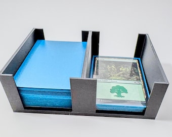 Tacka na karty drukowana w technologii 3D: mieści karty w koszulkach MTG, Pokemon i karty do gry