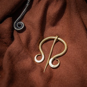 Hand Forged Penannular Brooch 100% Pure Brass Elegant Medieval Renaissance Inspired Celtic Cloak Pin image 5