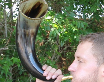 Norse Medieval Trumpet Bugle Horn - Brass Rimmed All Natural Bovine Functional Reenactment Viking Gjallarhorn w/ Brass Mouthpiece