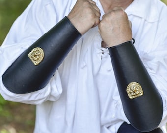 Warriors Call Genuine Black Leather Lion Armor Set Greaves Bracers