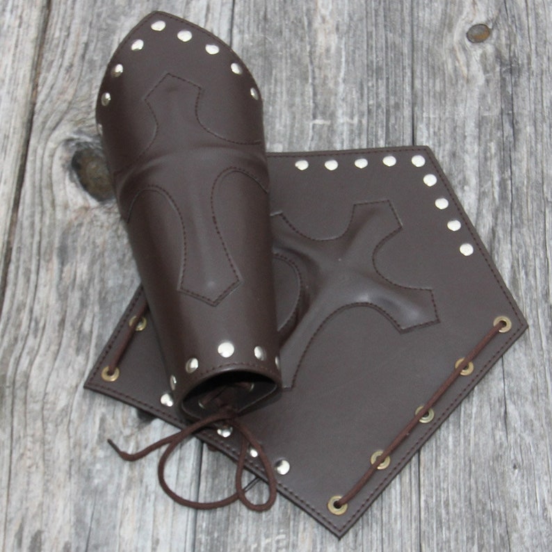 Bowman\u2019s Leather LARP Functional Warfare Bracer Set