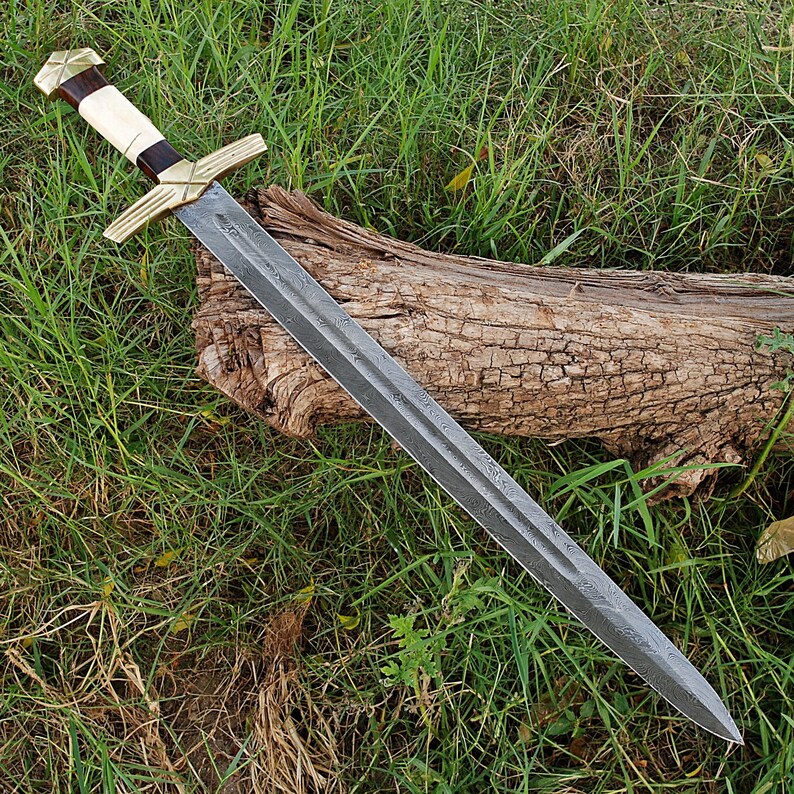 Formidable Viking Ruler Pattern Welded Damascus Steel Sword Etsy