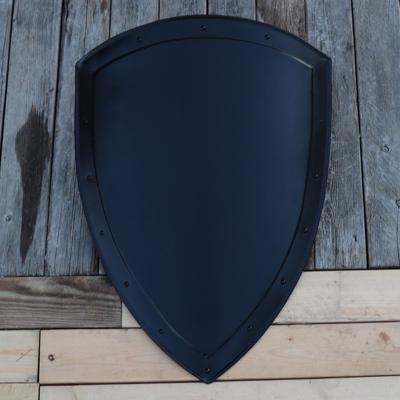 Medieval Heater Shield: Bare Wood's Code & Price - RblxTrade