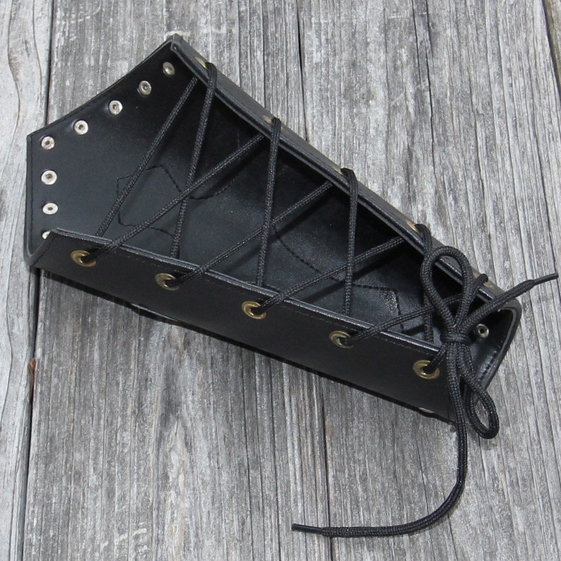 Bowman\u2019s Leather LARP Functional Warfare Bracer Set