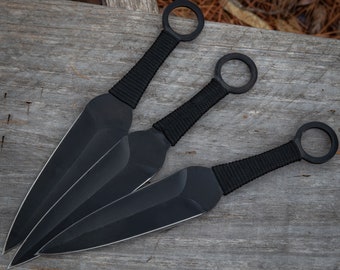 Agile Feather Throwing Knives Set of 3 | Stainless Steel Throwing Knives w/ Finger holes & Nylon Sheath Included | Black Coating
